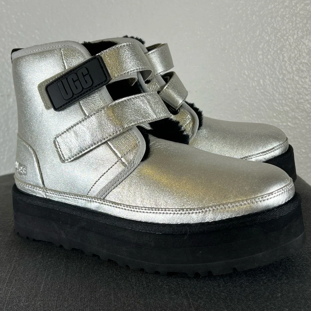 UGG Women’s Neumel Platform Leather Boots Womens Metallic Size 6